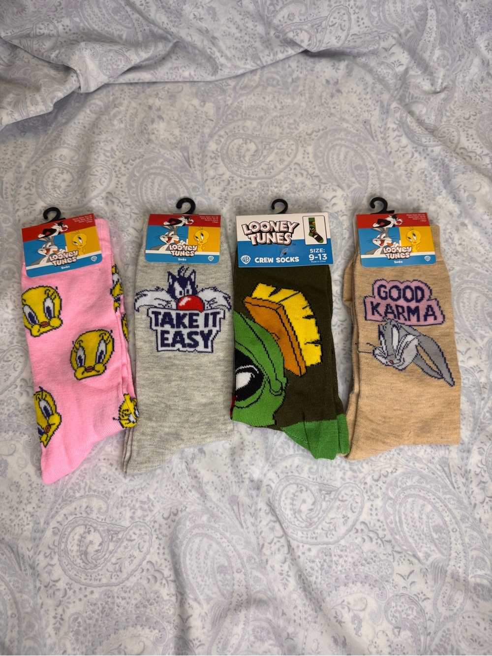 Warner Bros. Unisex Crew Socks Set - Tweety, Sylvester, Marvin the Martian, Bugs